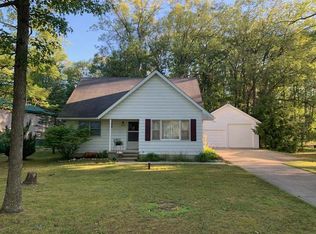 3055 Bischoff Dr, Harrison, MI 48625