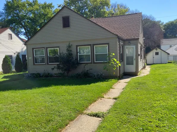 3324 S Taylor Ave, Milwaukee, WI 53207