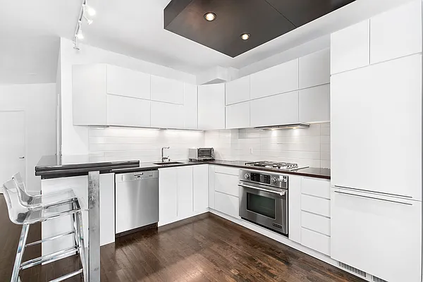 Sold by Corcoran | media 2