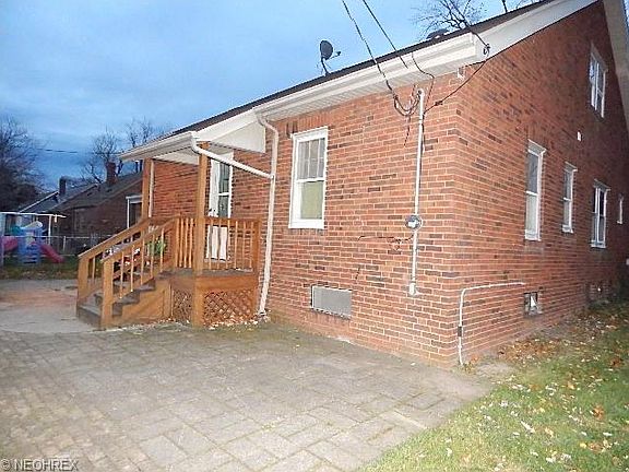 5th image of 10701 Elmwood Ave