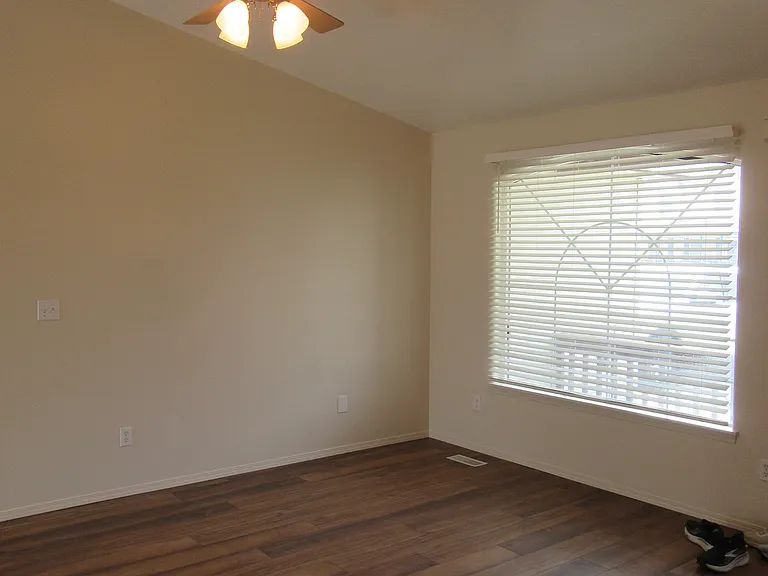 510 Lost Basin Ct — Photo 3