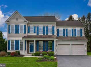 118 Charlan Blvd, Mount Joy, PA 17552