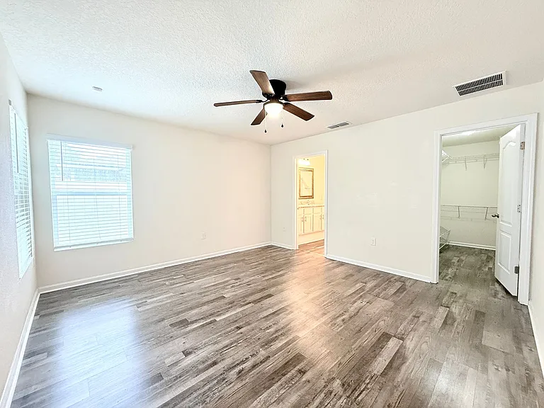 7838 Meadow Walk Ln — Photo 15