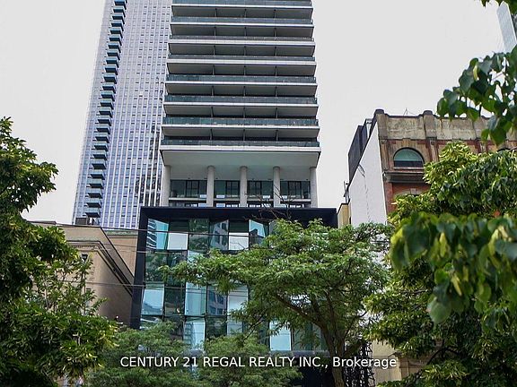 2nd image of 224 King St W #W-403