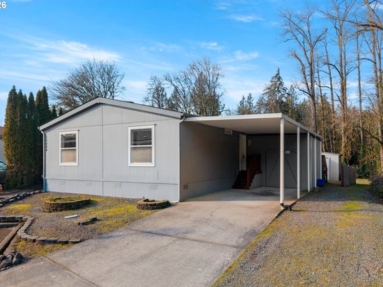 17984 S Grant Dr, Oregon City, OR 97045