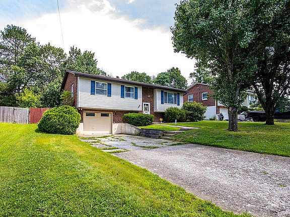 4th image of 6520 Rosetta Dr