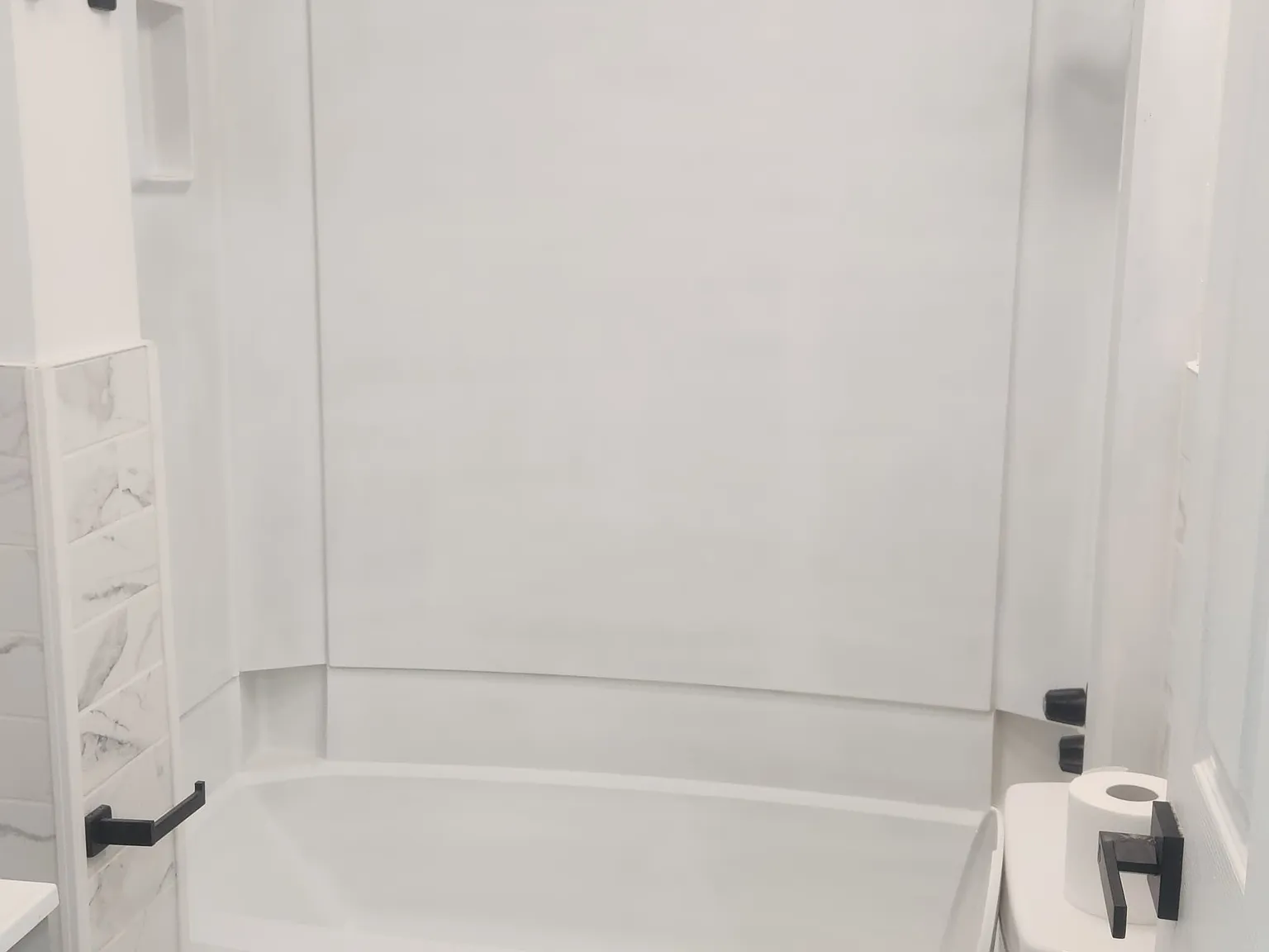 4 bed, 1900 sqft, $2,150 — Photo 4
