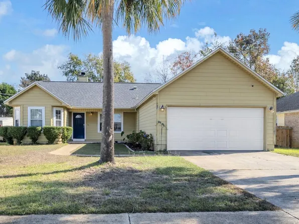 2236 Fulva Dr, Navarre, FL 32566