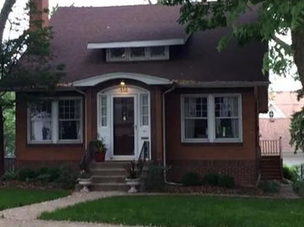 415 S Bruner St, Hinsdale, IL 60521