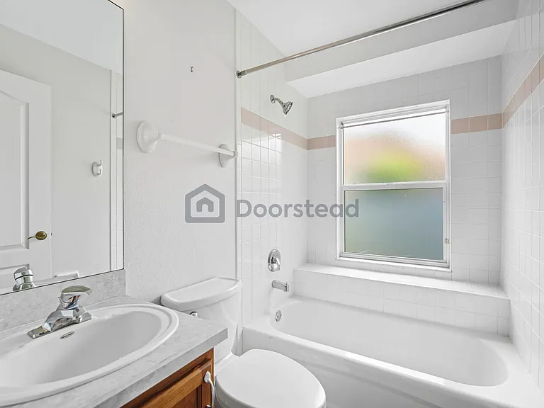 1256 Jasmine Lake Dr — Photo 26