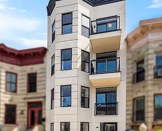 5th image of 388 Cornelia St #2A
