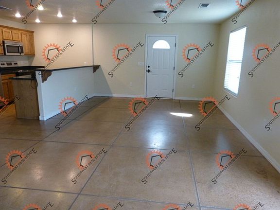4th image of 1316 Ash St #A