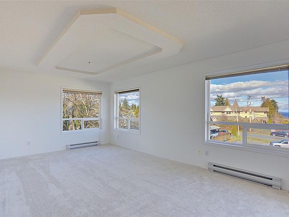 5th image of 9876 Esplanade St #403