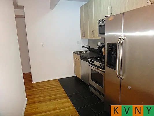 Rented by KVNY Soho | media 18