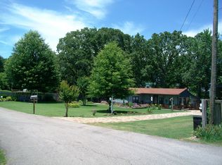 635 E Locust St, Booneville, AR 72927
