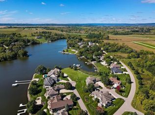 Waters Edge Ct UNIT 17, Prairie Du Sac, WI 53578