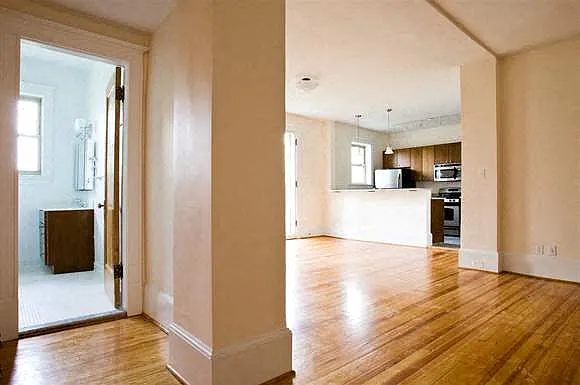 The Biltmore Apartments — Photo 17
