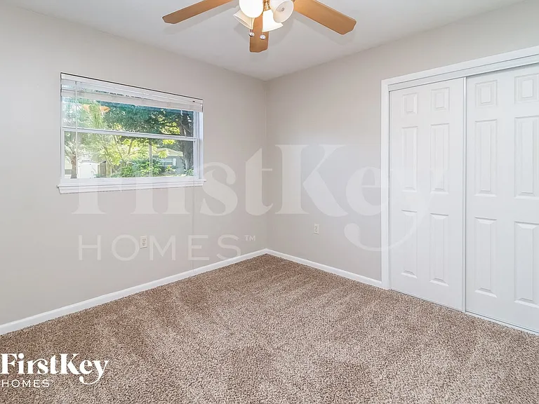 802 Morocco Ave — Photo 11