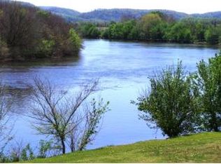 147 Ferry Rd, Surgoinsville, TN 37873