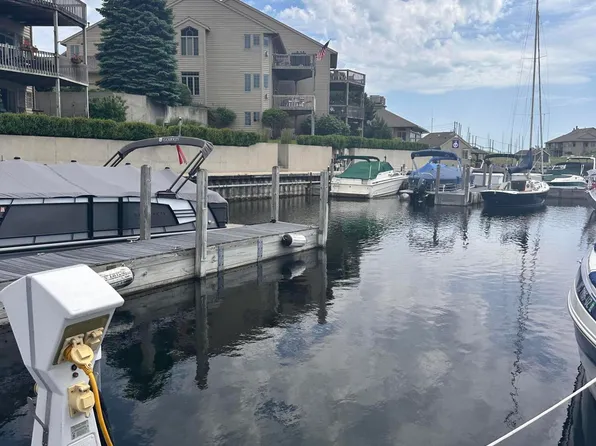 3545 Marina View Pt #C-5, Muskegon, MI 49441