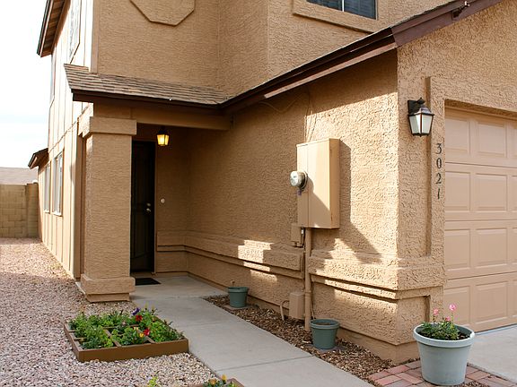 5th image of 3021 E Michigan Ave