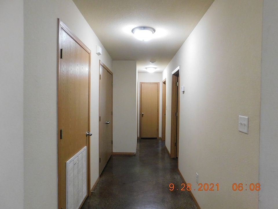 Building Photo 4