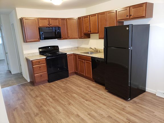 Brand new kitchen with new appliances