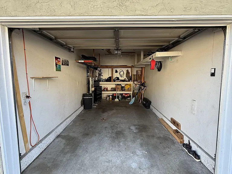2520 Wanek Rd #B — Photo 12