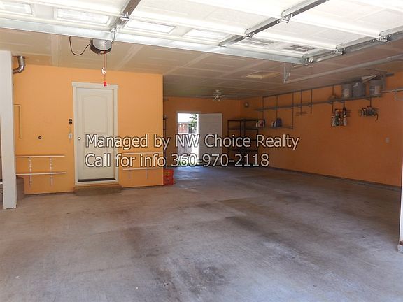 5th image of 3021 31st Ln NE