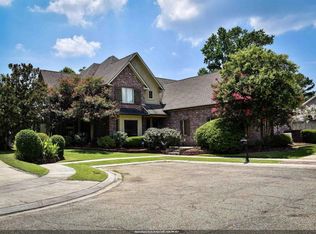 10706 Royal Ridge Ave, Baton Rouge, LA 70810