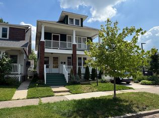 1216 Wayburn St, Grosse Pointe Park, MI 48230