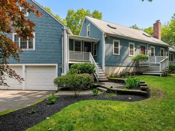 975 Hanover St, Hanover, MA 02339