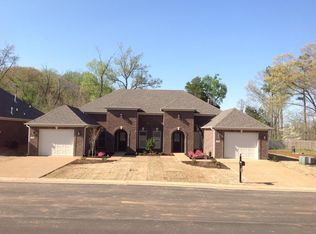 9 Hedgewood Ln, Jackson, TN 38305