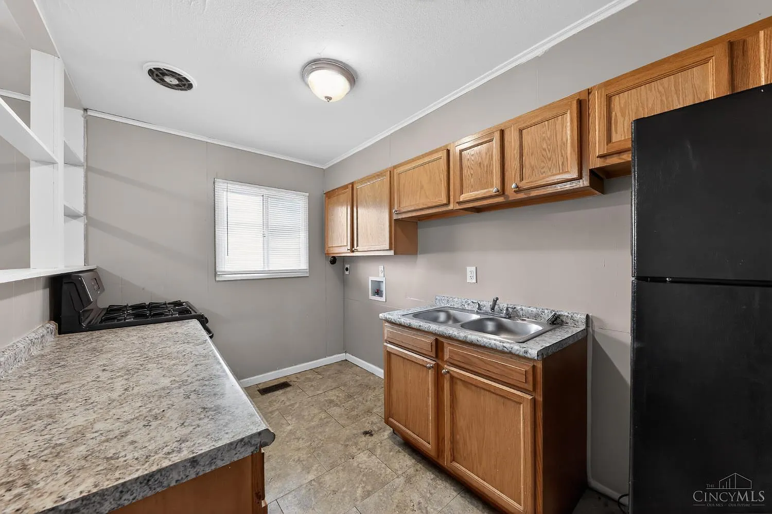 3 bed, 960 sqft, $1,800 — Photo 4