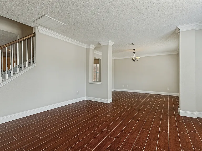 3900 Columbus Dr — Photo 22