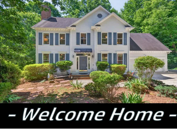 105 Highstream Pl, Chapel Hill, NC 27516
