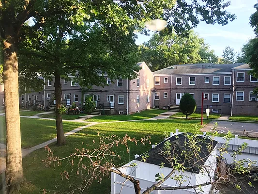 Rented by Prime Realty | media 7