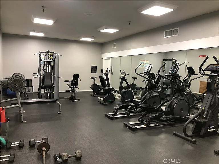 552 N Bellflower Blvd #220 — Photo 29