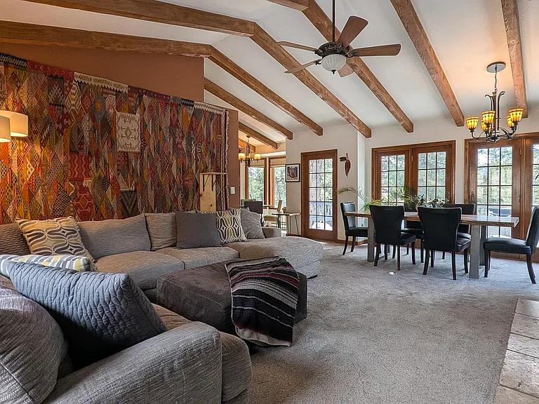 842 Lakeshore Dr — Photo 5