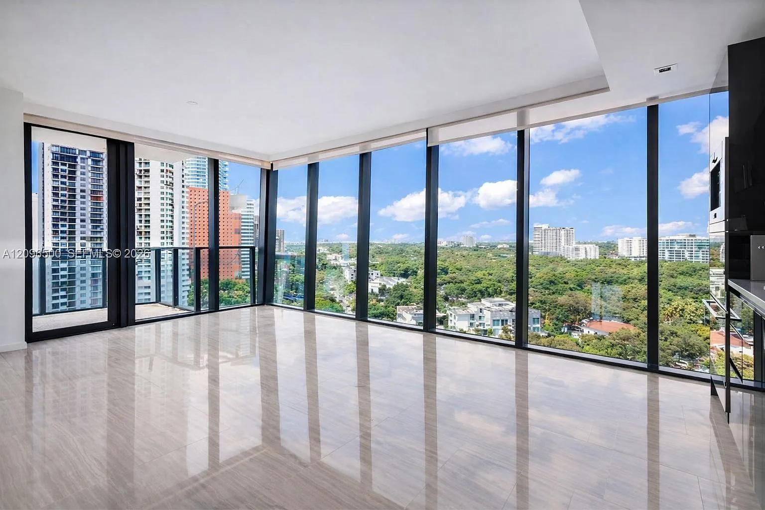 Echo Brickell Condo — Photo 3