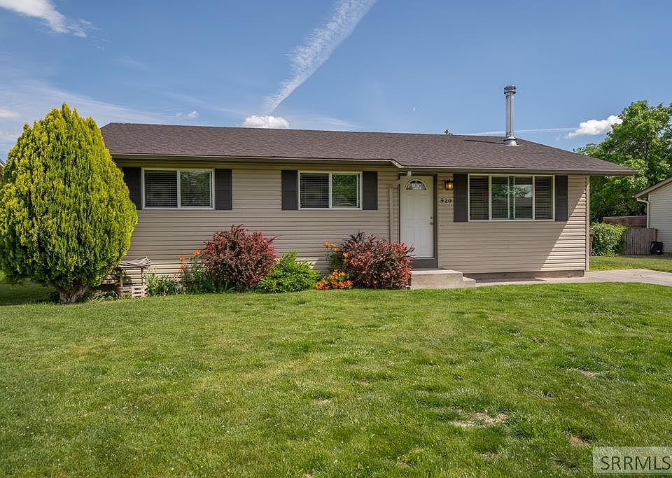 1st image of 520 N Crimson Dr