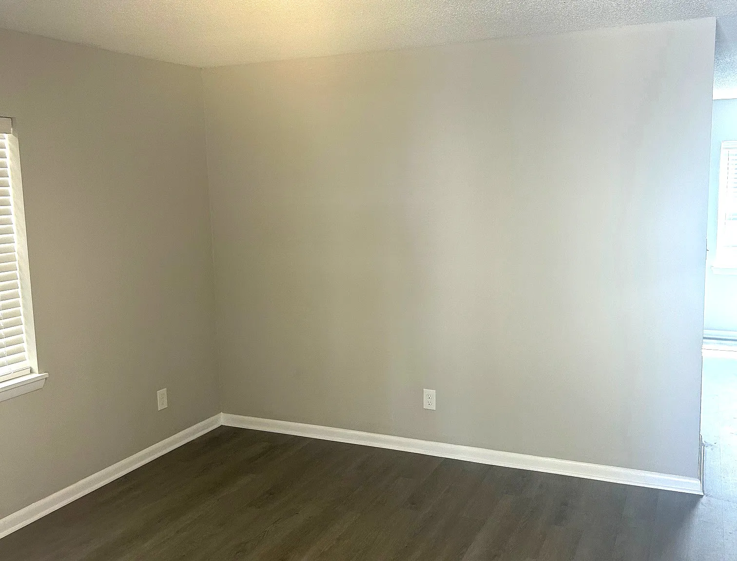 2 bed, $1,100 — Photo 2