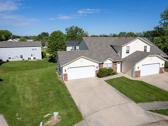 3rd image of 5009-5011 Betty Jean Way