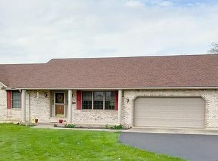 290 Hannah Ct, Wilmington, OH 45177