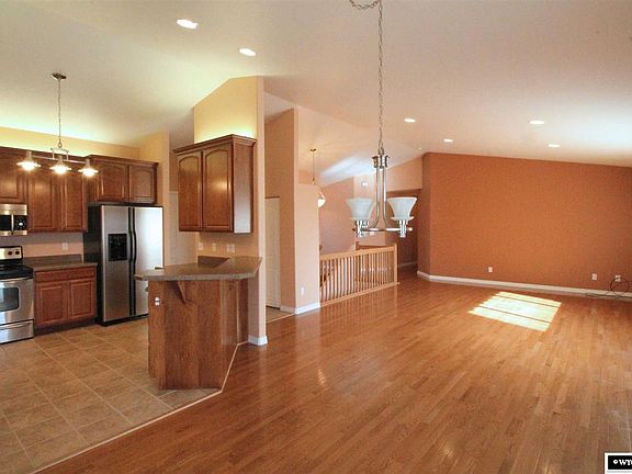 5th image of 4007 Westchester Cir