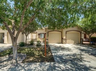 923 S Racine Ln, Gilbert, AZ 85296