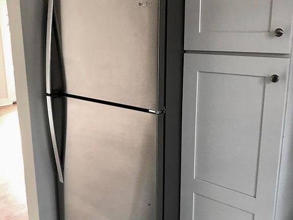 2nd image of 532 S Gaylord St