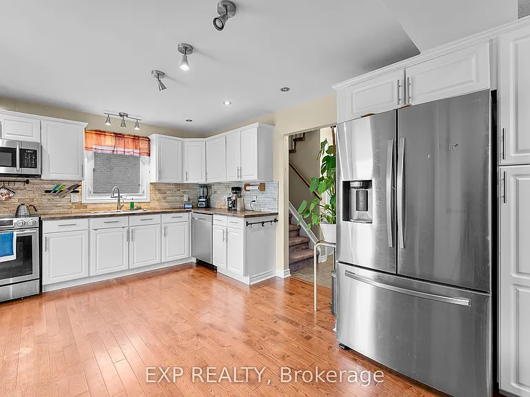 3 Briarsdale Cres — Photo 11