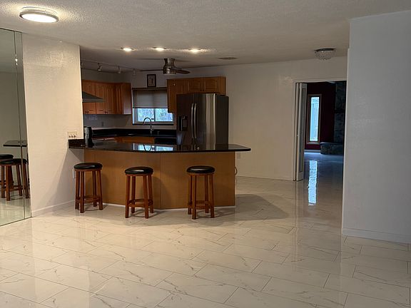 4th image of 538 85th Ave N
