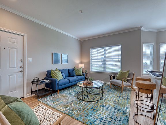 2nd image of 1802 Ennis Joslin Rd APT 231